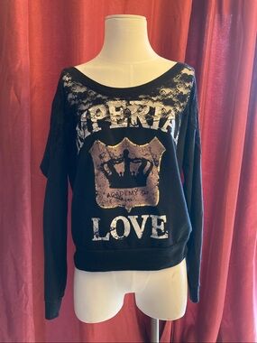 Forever 21 women’s sweatshirt, size medium